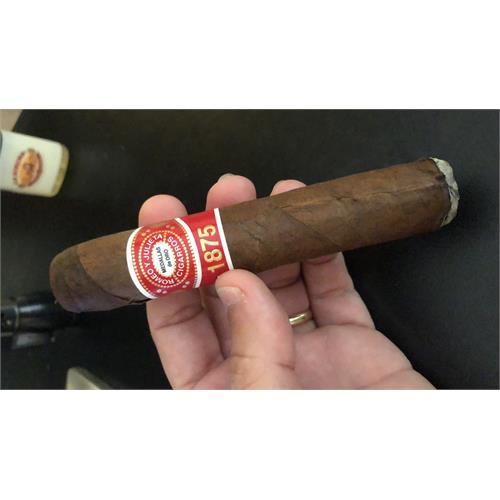 Romeo y Julieta Between the Acts Fresh Loc 5-Cigar Sampler