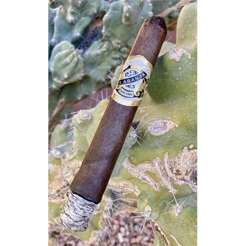 Laranja Reserva Escuro Toro 6  * 52