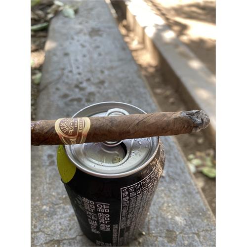 H. Upmann 1844 Reserve Aperitifs 4  * 33