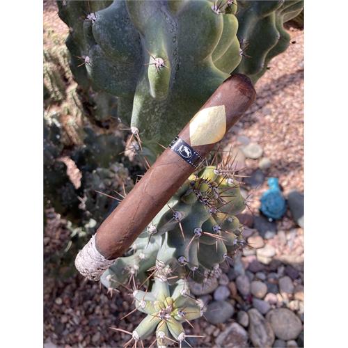 Cavalier Geneve Black Series II Toro 6  * 54