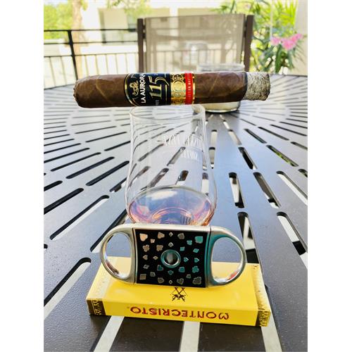La Aurora 115th Anniversary Belicoso 6 1/4 * 52