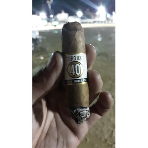 Alec Bradley Project 40 Robusto 5  * 50