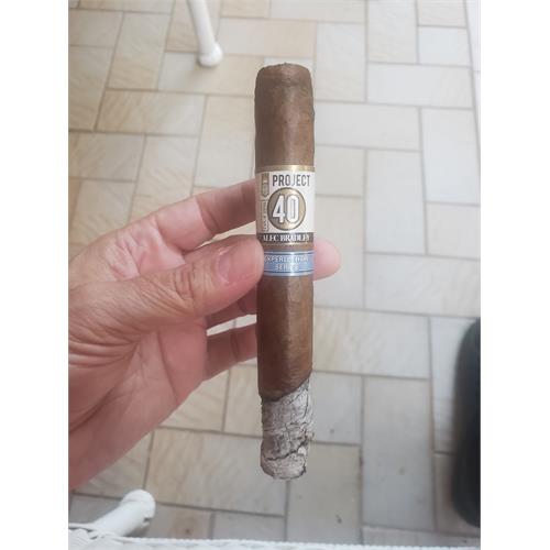 Alec Bradley Project 40 Robusto 5  * 50
