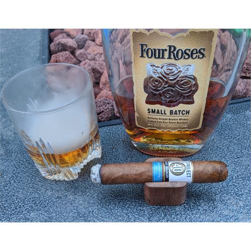 Alec Bradley Project 40 Robusto 5  * 50