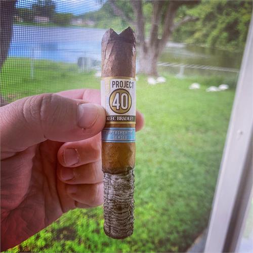 Alec Bradley Project 40 Robusto 5  * 50