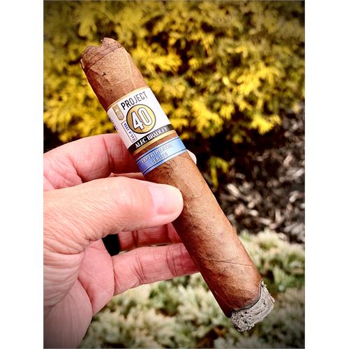 Alec Bradley Project 40 Gordo 6  * 60