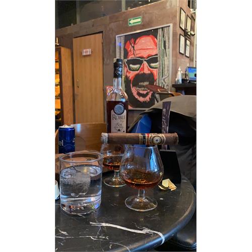 Perdomo 20th Anniversary Maduro Gordo 6  * 60