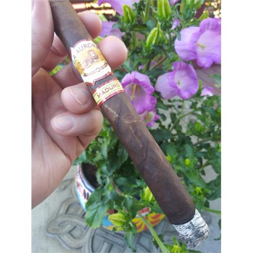 La Aurora 1985 Maduro Churchill 7  * 47