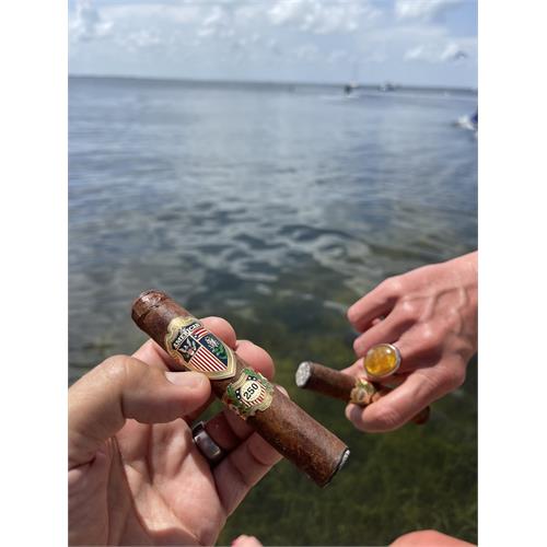 The American Toro 6  * 54