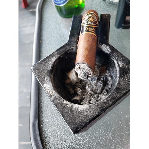 Montecristo Espada Oscuro Guard 6  * 50