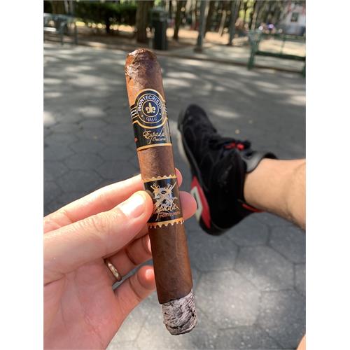 Montecristo Espada Oscuro Quillon 7  * 56