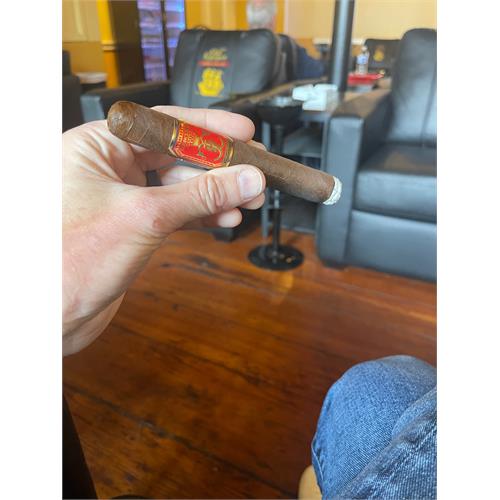 Highclere Castle Victorian Toro 6  * 52