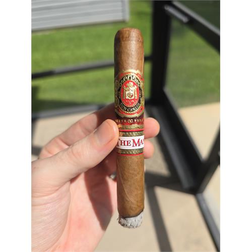Arturo Fuente Don Carlos The Man Robusto 5 1/4 * 50