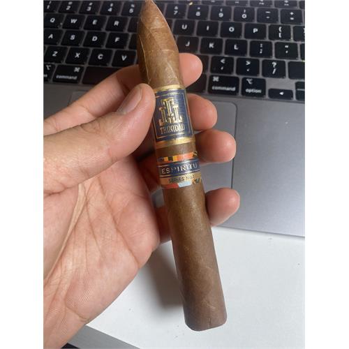 Trinidad Espiritu Belicoso 6 1/8 * 52