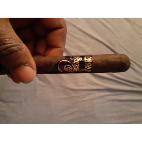 Oscar Valladares Super Fly Super Corona 5 1/4 * 45