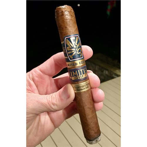 Nat Sherman Timeless 2019 Limited Edition Toro 6  * 50