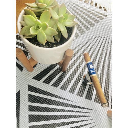 Joya de Nicaragua Numero Uno L ambassadeur 6 5/8 * 44