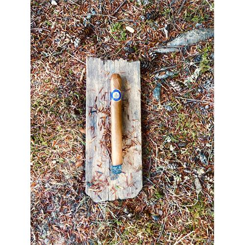 Joya de Nicaragua Numero Uno L ambassadeur 6 5/8 * 44