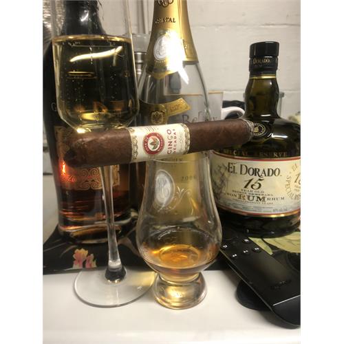 Joya de Nicaragua Cinco Decadas Fundador 6  * 54