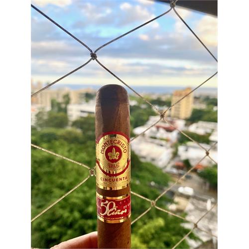 Montecristo Cincuenta Toro 6  * 50