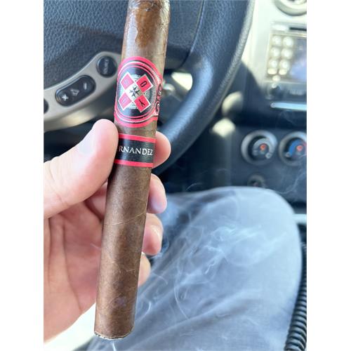 Hoyo La Amistad Dark Sumatra Noche 6 1/2 * 52