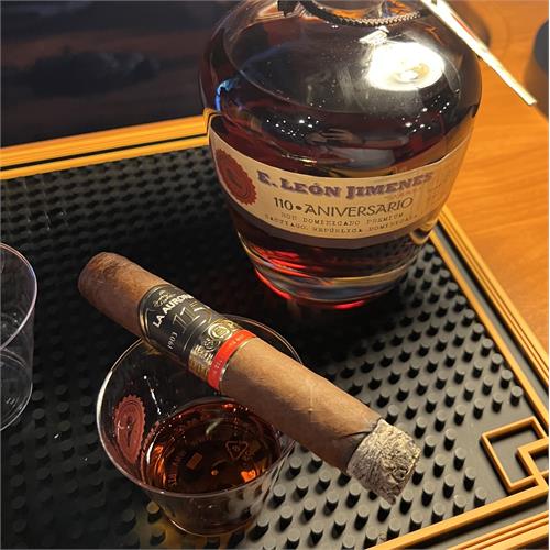 La Aurora 115th Toro 5 3/4 * 54