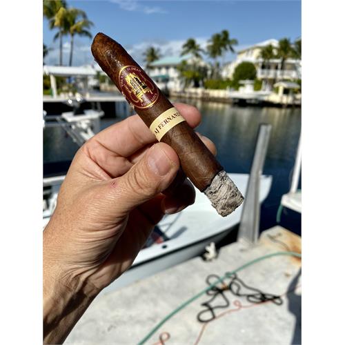 Caldwell The King is Dead by AJ Fernandez Torpedo 6  * 52