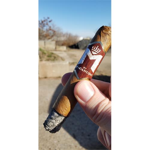 M Bourbon by Macanudo Robusto 5  * 50