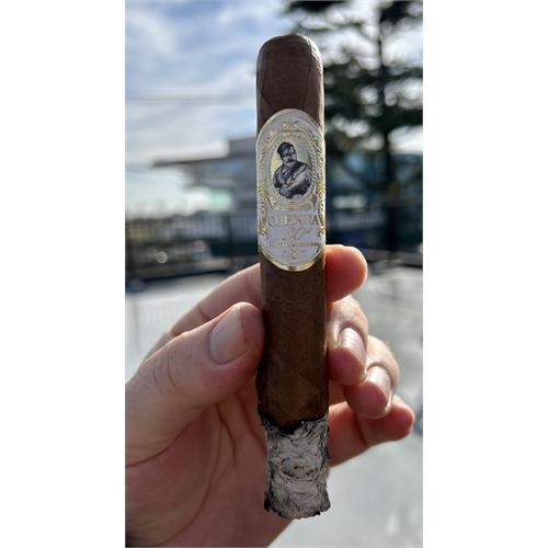 Gurkha Treinta Toro 6  * 54