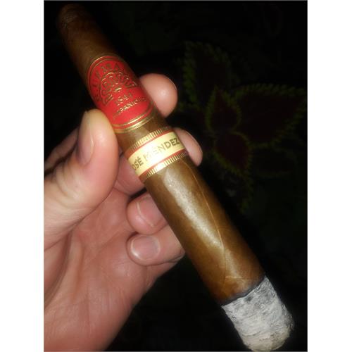 H. Upmann Hispaniola by Jose Mendez Belicoso 6  * 50