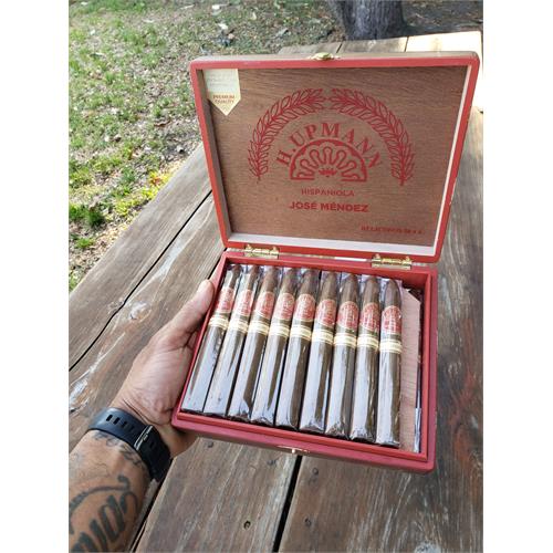 H. Upmann Hispaniola by Jose Mendez Belicoso 6  * 50