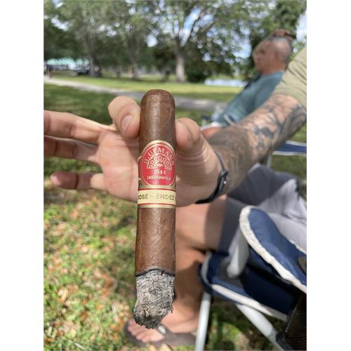 H. Upmann Hispaniola by Jose Mendez Toro 6 1/8 * 52