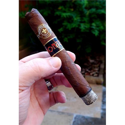 Monte by Montecristo Toro 6  * 52