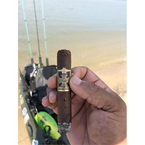 Foundation Menelik Petite Robusto 4 1/2 * 52