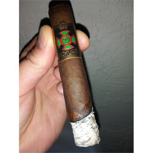 Foundation Menelik Petite Robusto 4 1/2 * 52