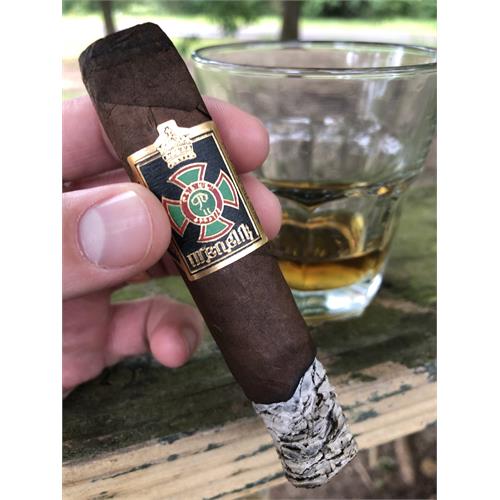 Foundation Menelik Petite Robusto 4 1/2 * 52