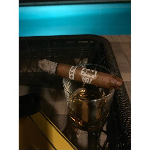 Liga Undercrown Connecticut Shade Limited Edition Suprema 6  * 50/54
