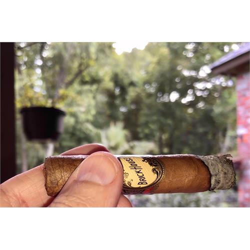 Brick House Double Connecticut Corona Larga 6 1/4 * 46