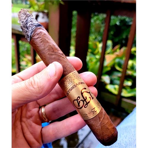 La Flor Dominicana 25th Anniversary 7  * 52