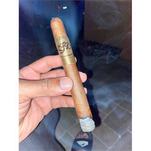 La Flor Dominicana 25th Anniversary 7  * 52