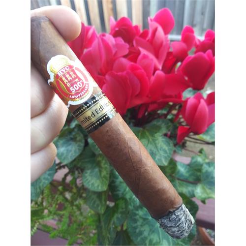 HVC 500 Years Anniversary Tesoros 5 7/8 * 52