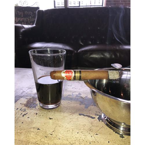 HVC 500 Years Anniversary Tesoros 5 7/8 * 52