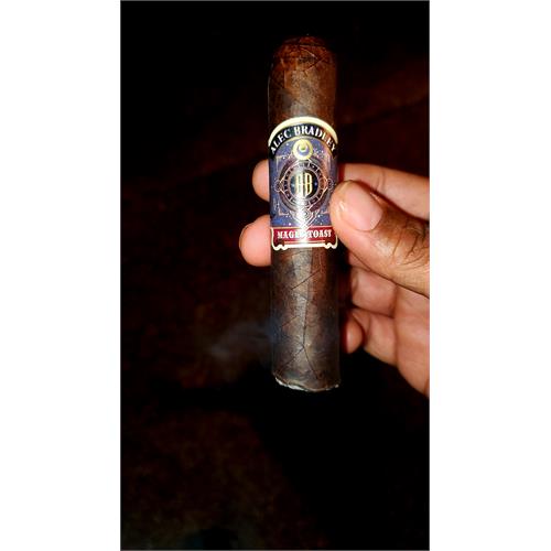 Alec Bradley Magic Toast Chunk 4 1/2 * 60