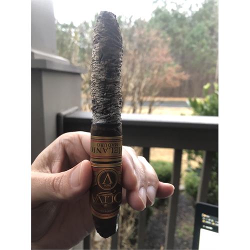 Oliva Serie V Melanio Maduro Figurado 6 1/2 * 52