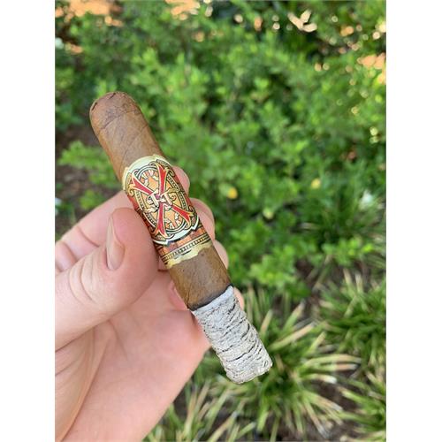 Arturo Fuente Opus X Pussy Cats 4 1/4 * 42