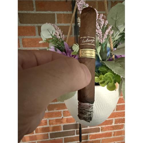 Tatuaje Escasos N 5 1/8 * 42