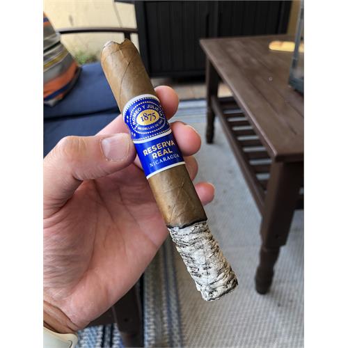 Romeo y Julieta Reserva Real Nicaragua Toro 6  * 54