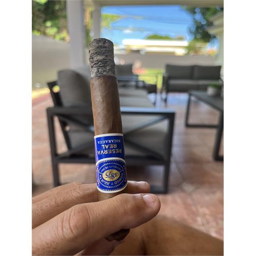 Romeo y Julieta Reserva Real Nicaragua Toro 6  * 54