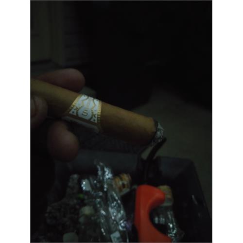 Liga Undercrown Connecticut Shade Corona Pequena 4  * 44