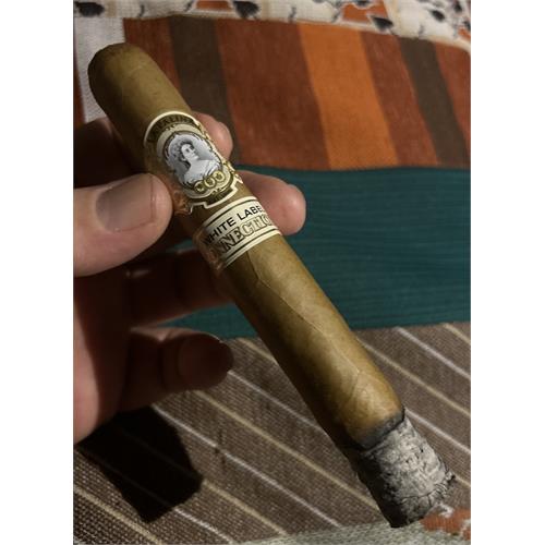 La Palina White Label Toro 6  * 52
